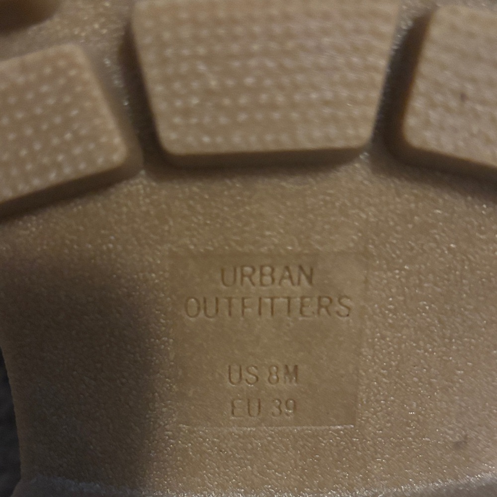 Urban Outfitters Cream Croc-Embossed Loafers with Gold Detail - Picture 6 of 6
